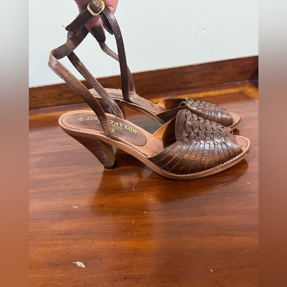 Vintage Lord & Taylor Heeled Leather Sandals - Picture 1 of 8